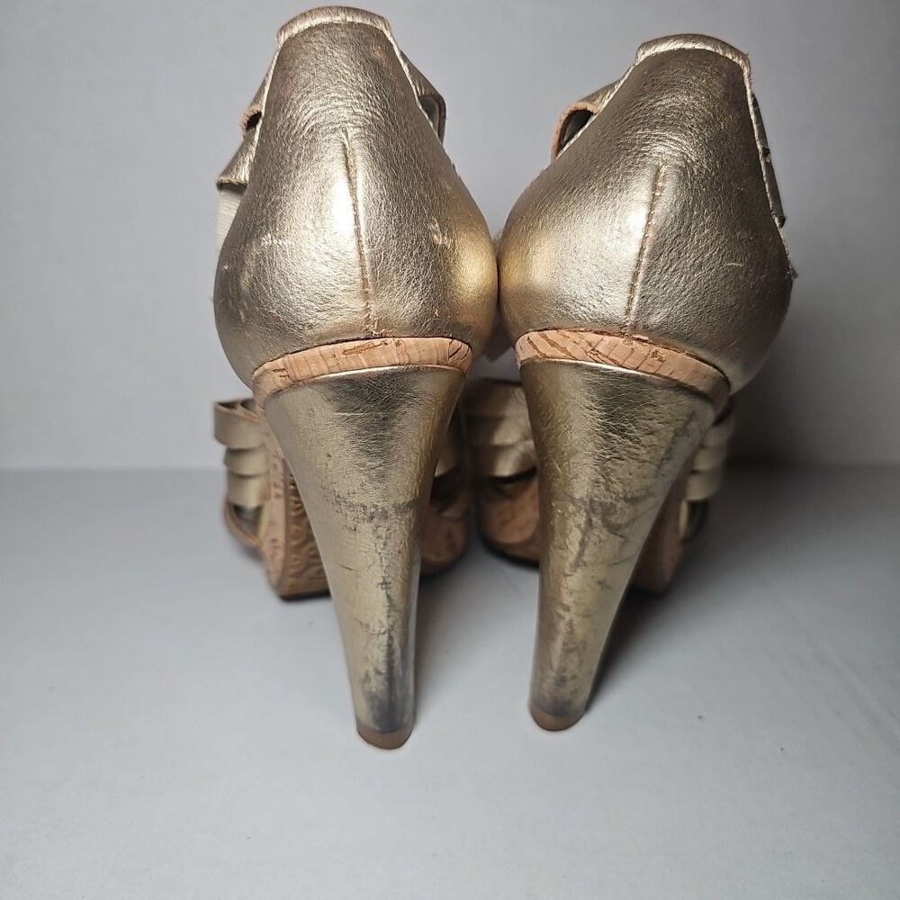 Women's Michael Kors Vintage Gold Leather Gladiator Pumps Cork Platform 8 - Picture 4 of 6